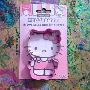 Hellokitty cookie cutter
